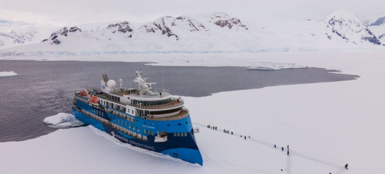 海洋信天翁号跨越南极圈12天