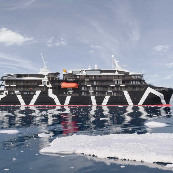 航行在南极的探险游轮-麦哲伦发现者号 Magellan Discoverer 外观