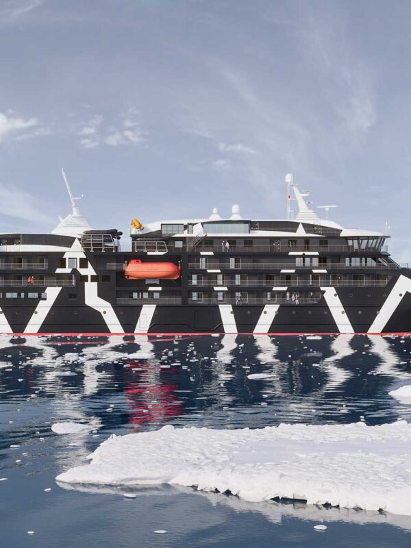 航行在南极的探险游轮-麦哲伦发现者号 Magellan Discoverer 外观