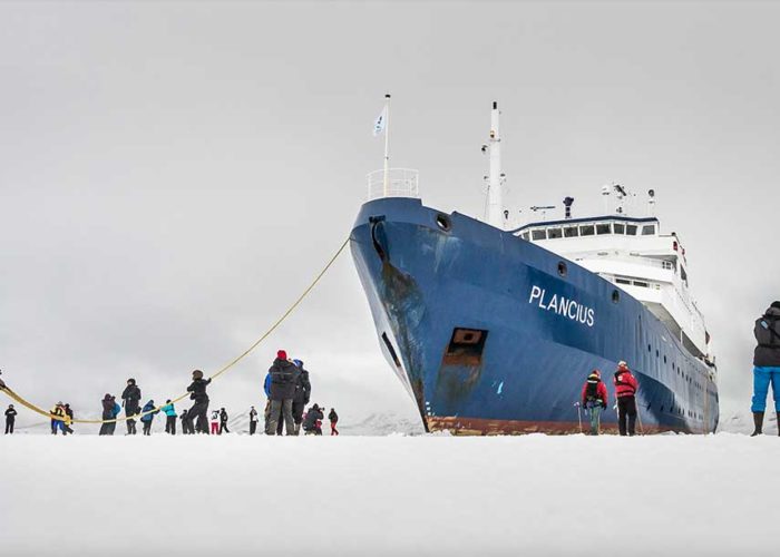 布朗修斯号 Plancius 外观